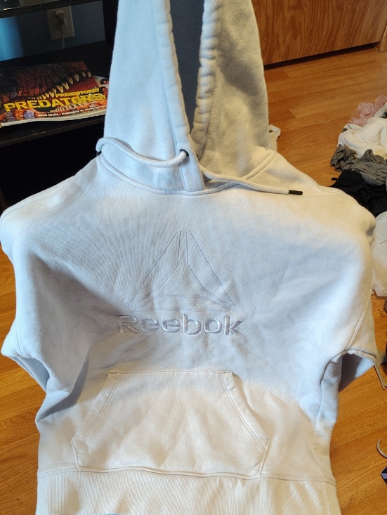 Reebok Tops - Reebok White Embroidered Logo Hoodie